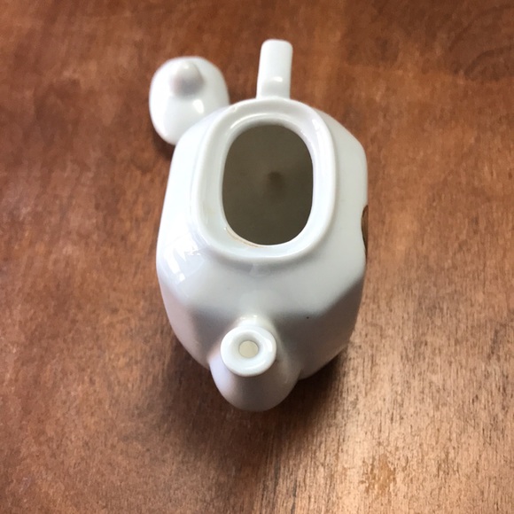 Kids Tea Party Kit Marked ‘Japan’ - Picture 13 of 17